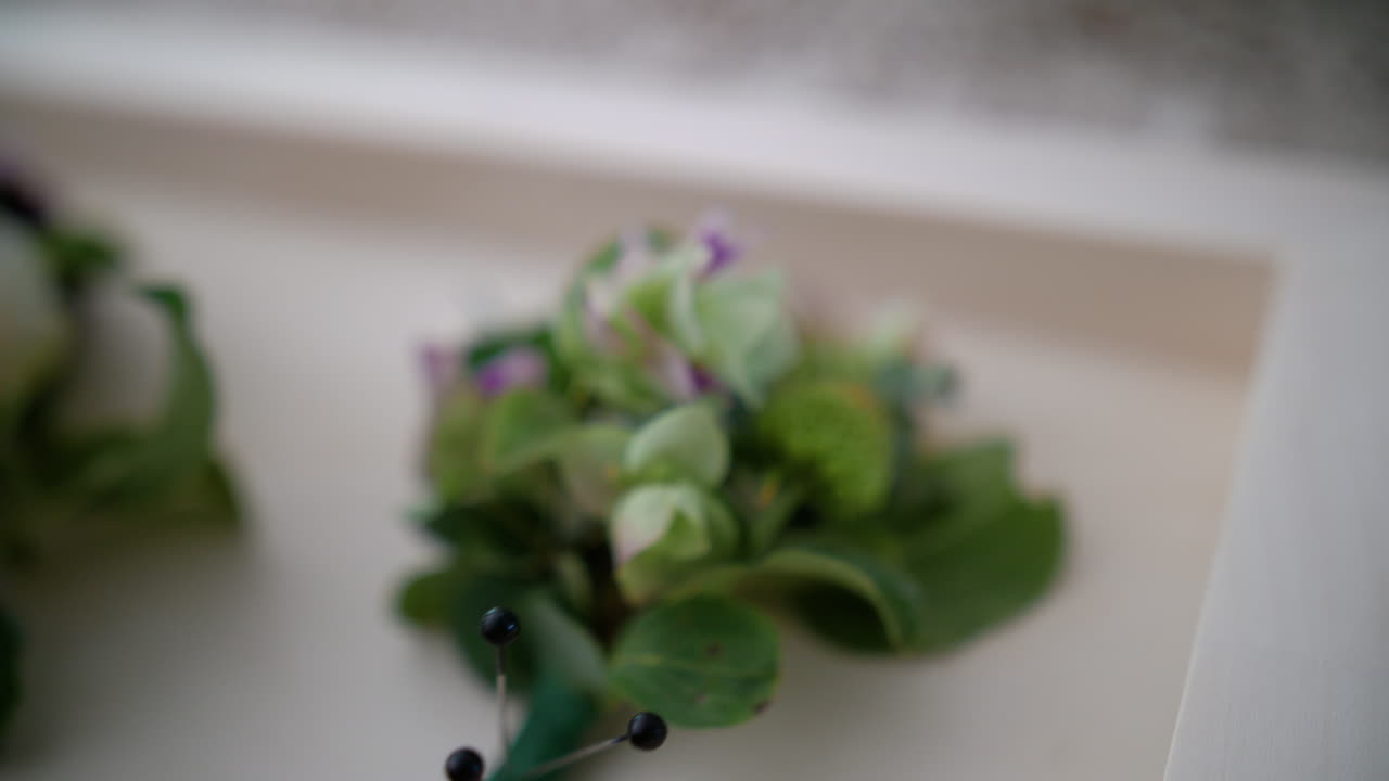 pequeños corchetes de flores