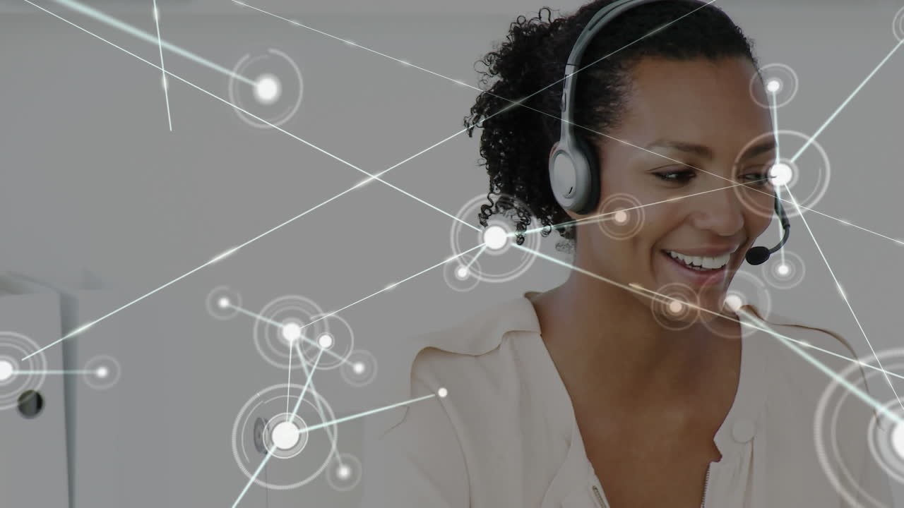 Animation af forbindelsesnetværk over forretningskvinde med telefonheadset