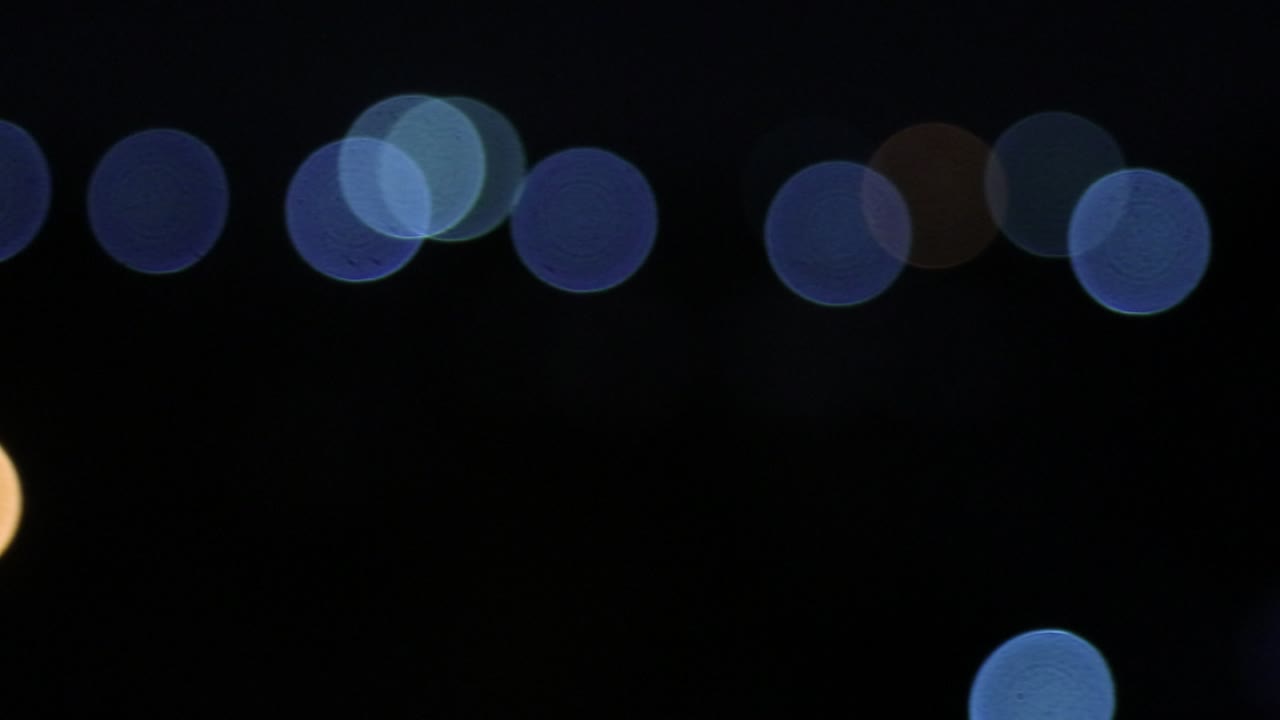 가로등이 만들어내는 빛의 보케 무빙샷