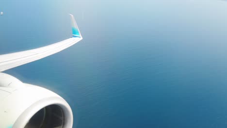 despegando en la pista de alaska airlines usando dji osmo pocket