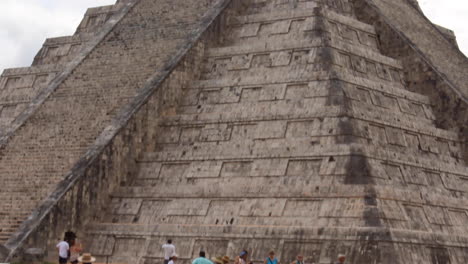 Chichen-Itza-Yucatan-Mexiko-Eines-Der-Sieben-Antiken-Wunder-Der-Welt