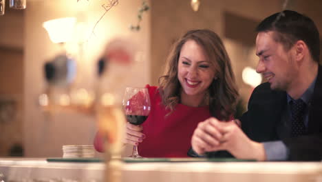 Man-and-woman-at-the-bar-counter