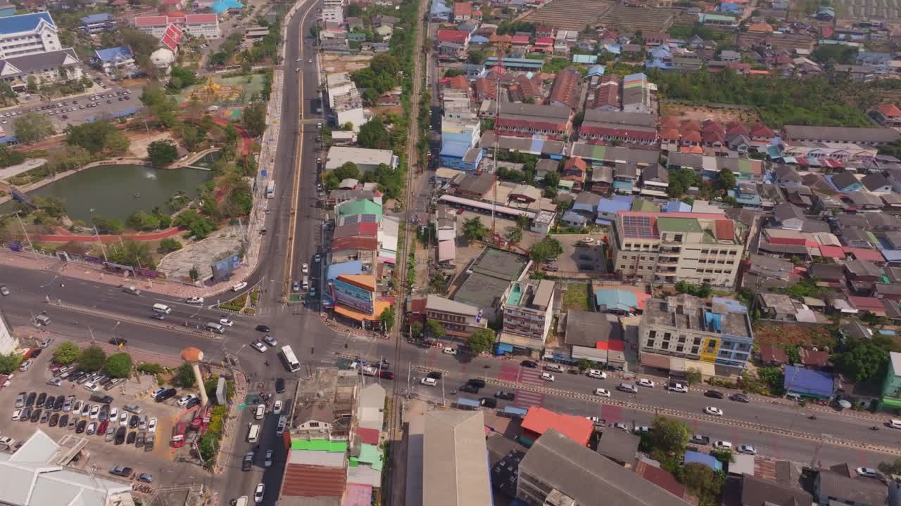 Ripresa aerea del centro di Mueang Samut Songkhram, Thailandia