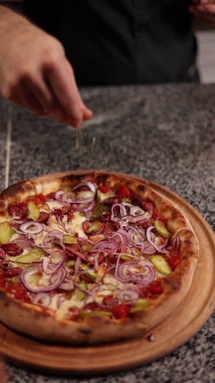 맛있는 피자를 준비하는 셰프