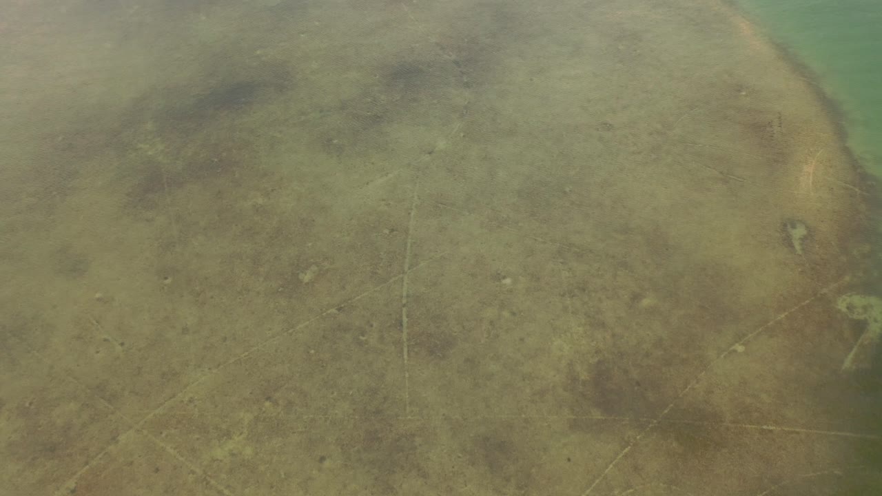 revelación de la bahía cerca de la isla del sol y st