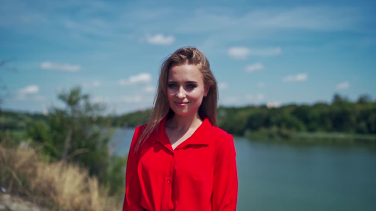 Beauty Girl Outdoor. Beautiful carefree woman happy outdoors