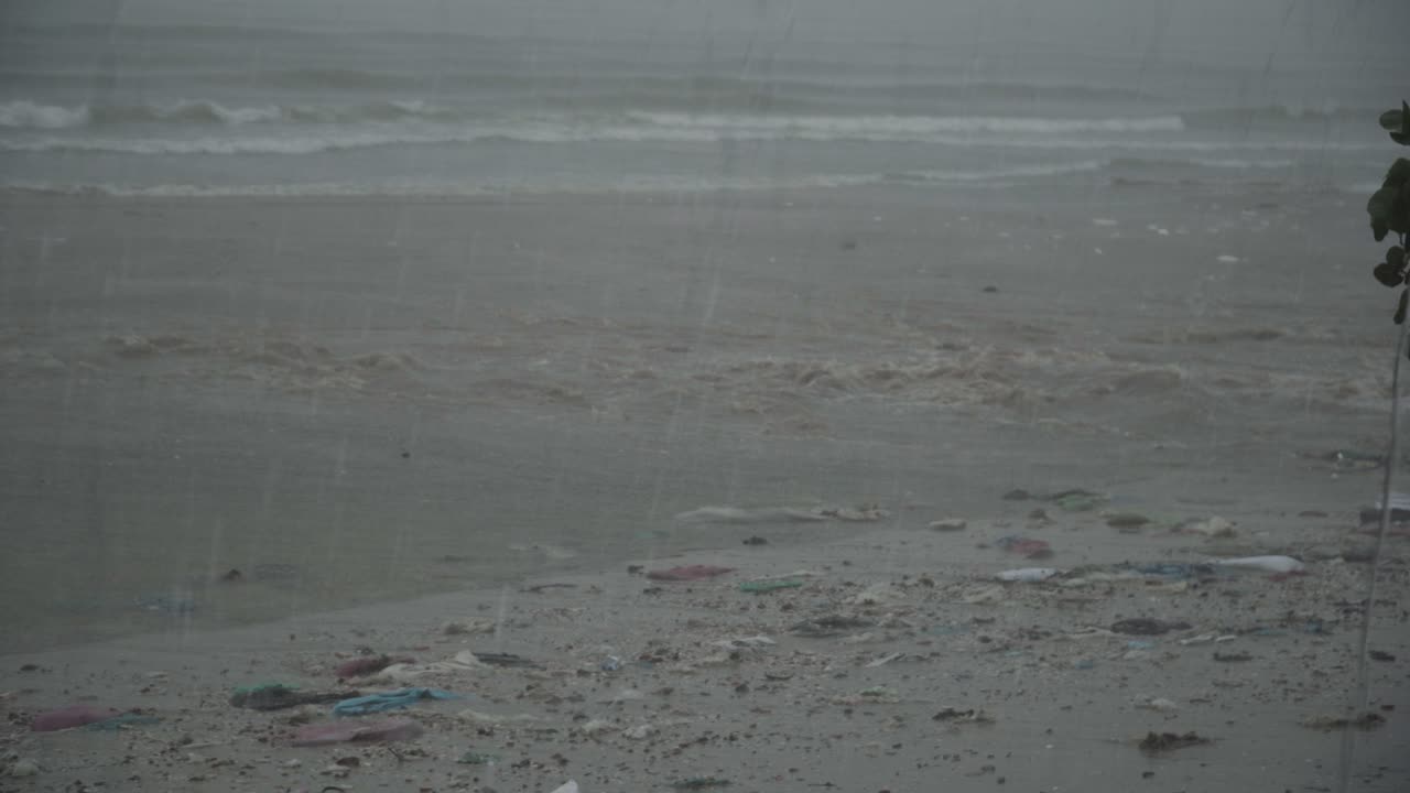 el aumento del nivel del mar inunda las costas del mar de china meridional.