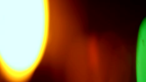 abstract desfocado tráfico nocturno luces de la ciudad bokeh fondo, luces de automóviles concepto de vida nocturna de la ciudad,