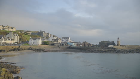 área portuaria en la pequeña ciudad de portpatrick en dumfries y galloway, escocia