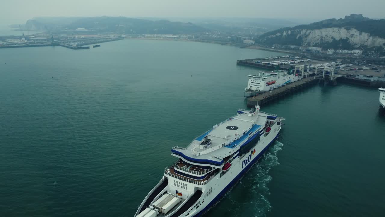 P&amp;O Ferries at Harbor