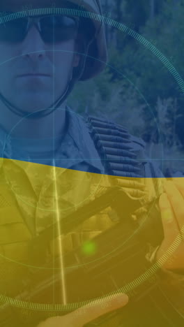 animación de radar y soldado caucásico sobre la bandera de ucrania