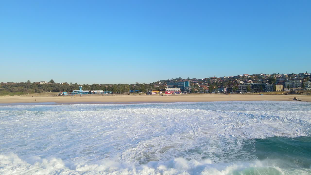 suburbio costero y playa maroubra en sydney, nueva gales del sur, australia