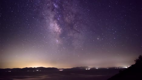 milkyway timelapse over the sea