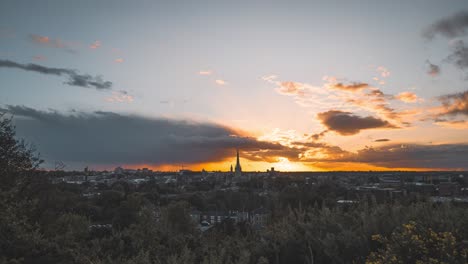 Timelapse-Of-Sunset-Over-Norwich-City-In-Norfolk,-England,-UK