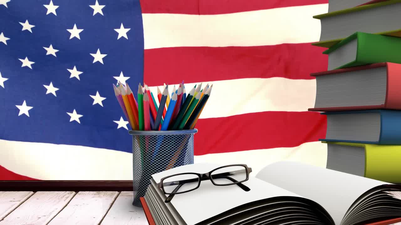 video de la bandera estadounidense detrás del escritorio