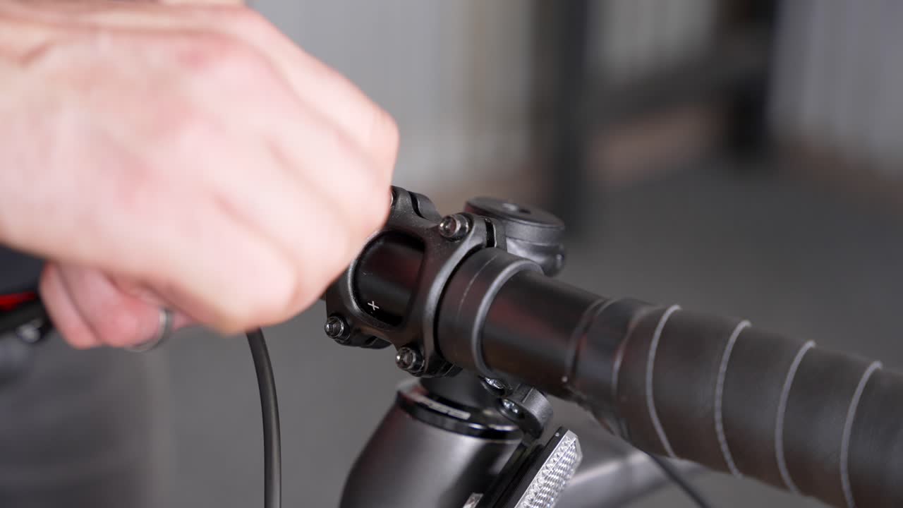 도로 자전거 손잡이에 있는 자전거 메커니즘 견인 볼트, 정밀하게 균등한 압력을 가하는