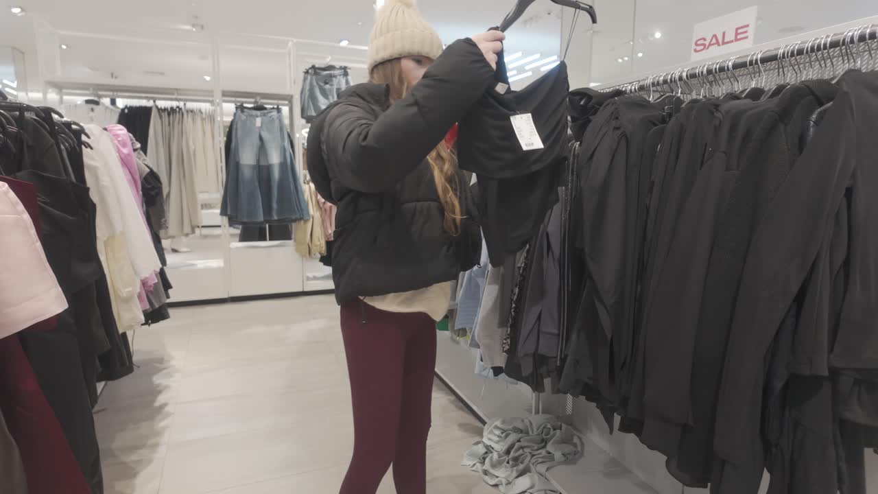 Shopping addictions, clothing retail store sales, teenage fashions