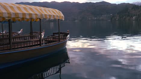 Tied-boat-on-the-lake,-in-Bled-Slovenia