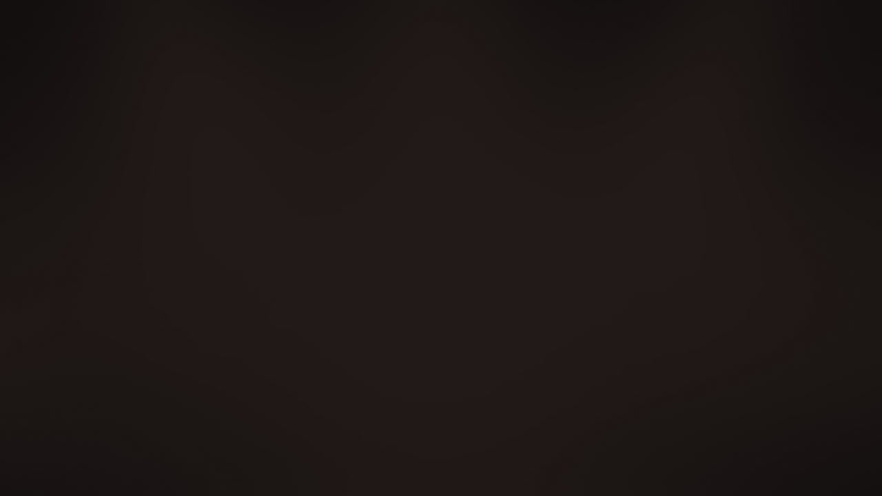 animación de un rastro púrpura en movimiento de formas geométricas sobre fondo negro