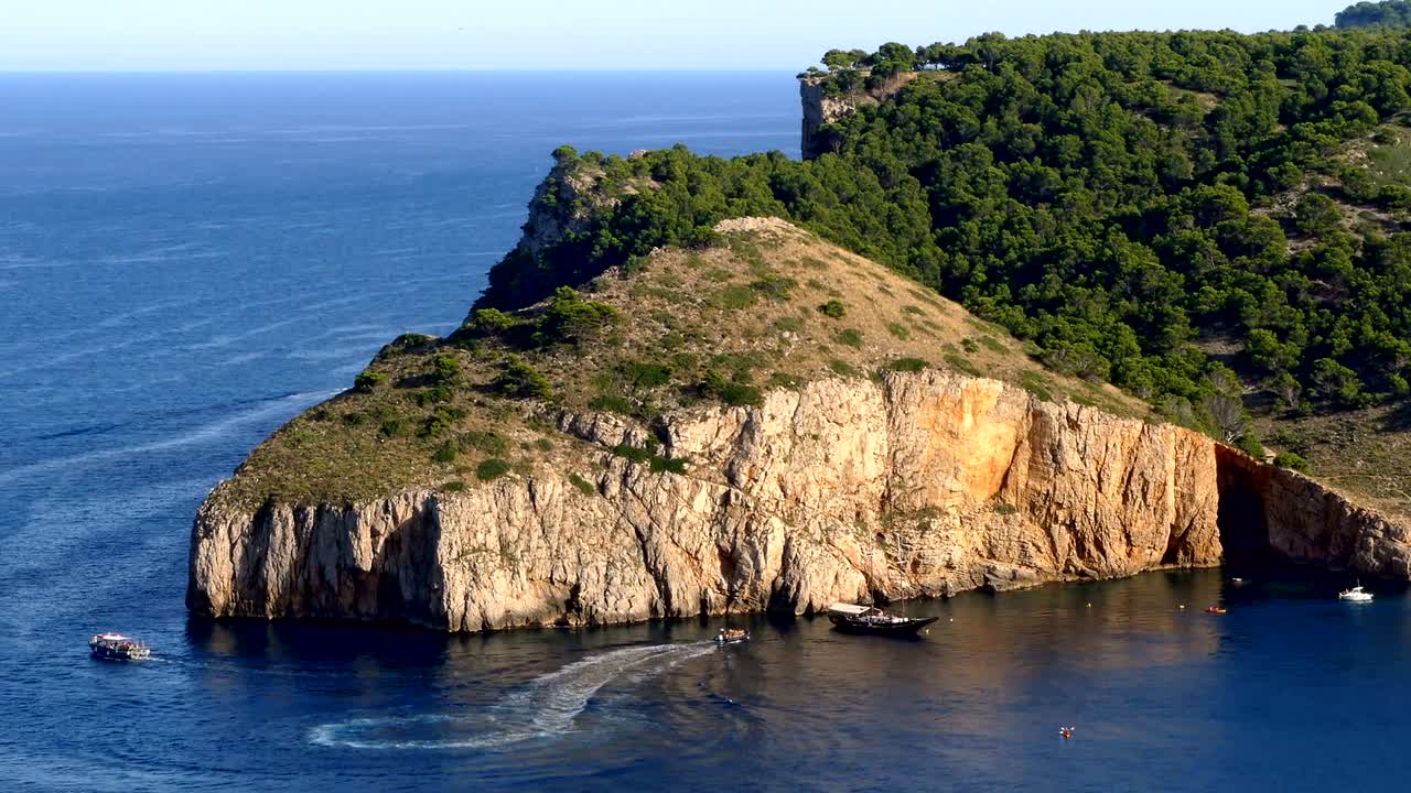 el paisaje marino de la "costa brava" de cataluña, españa.