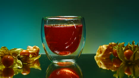 cape gooseberry juice in a glass