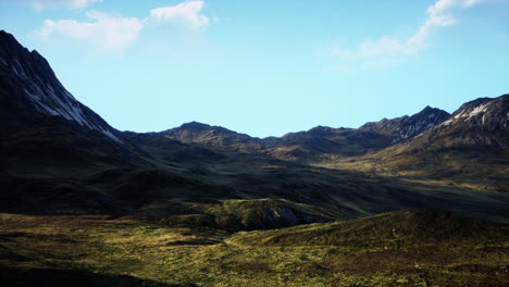 el majestuoso paisaje montañoso