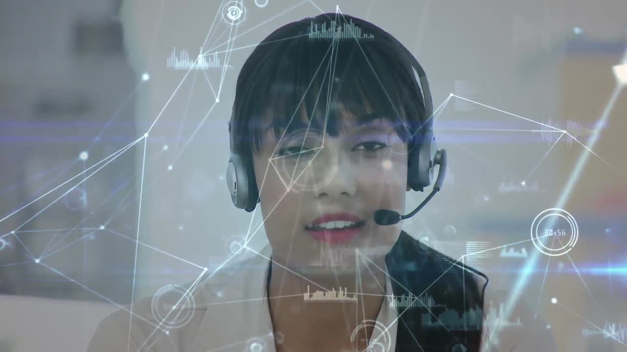 Animazione di reti di connessioni su una donna d'affari che usa auricolari telefonici