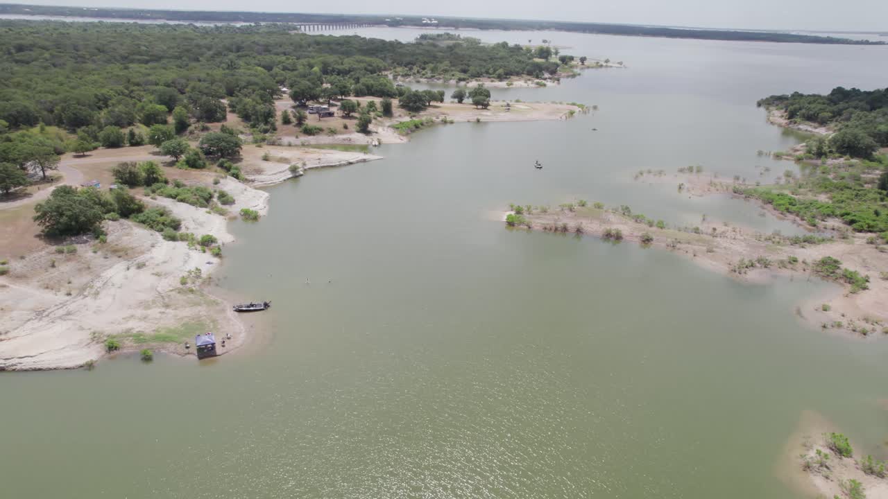imágenes aéreas del parque steele creek, el lago whitney, texas.