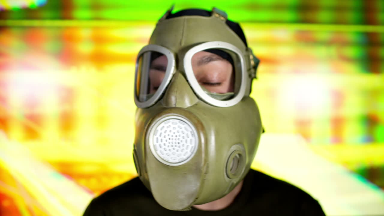 vídeo de máscara de gas 08