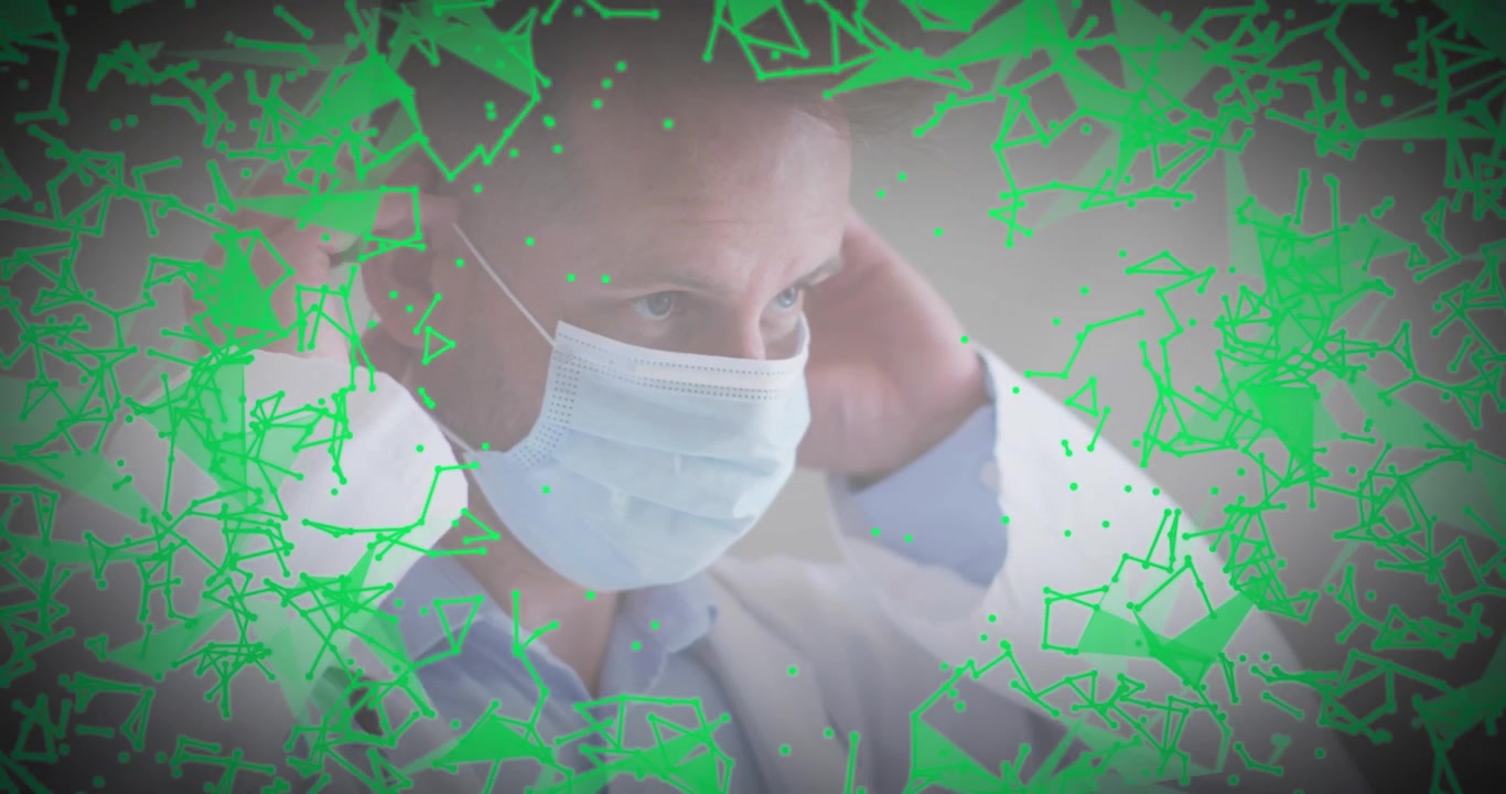 Médecin soulevant un masque chirurgical par les élastiques et l'enfilant pour un examen au milieu d'un réseau vert pulsant.