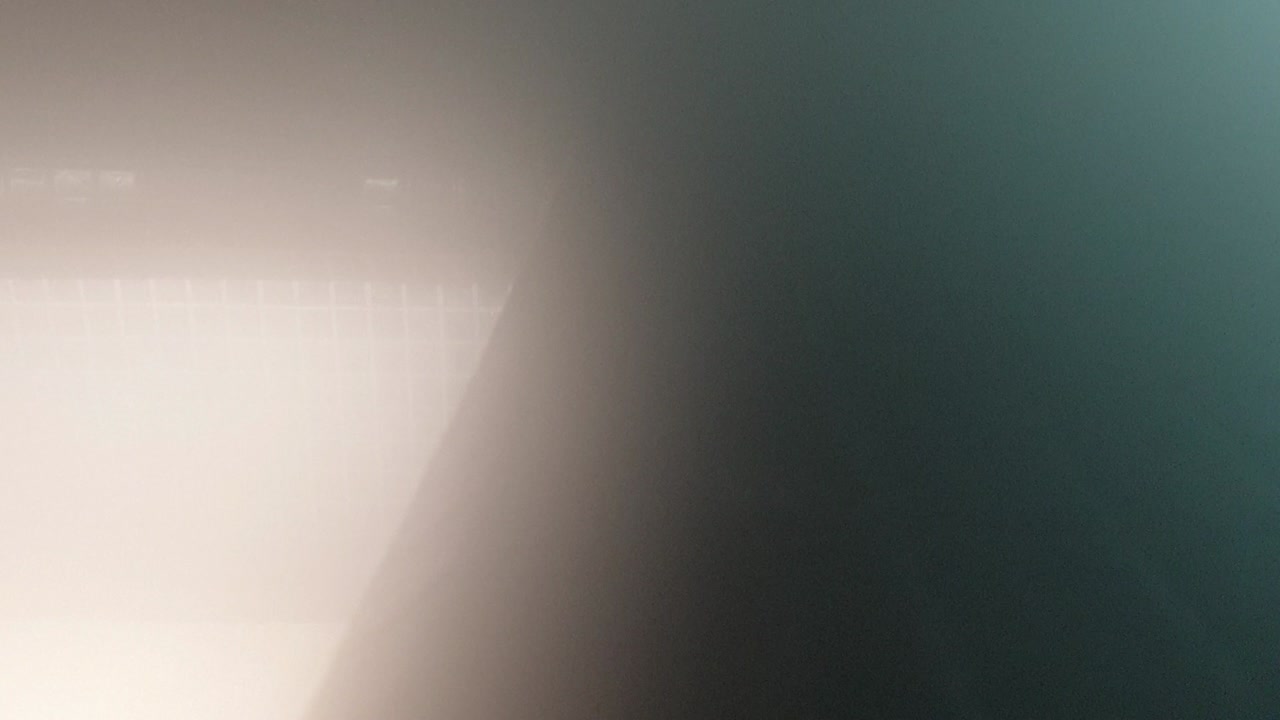 빛은 흐릿하게 빛납니다. 추상적인 다채로운 배경