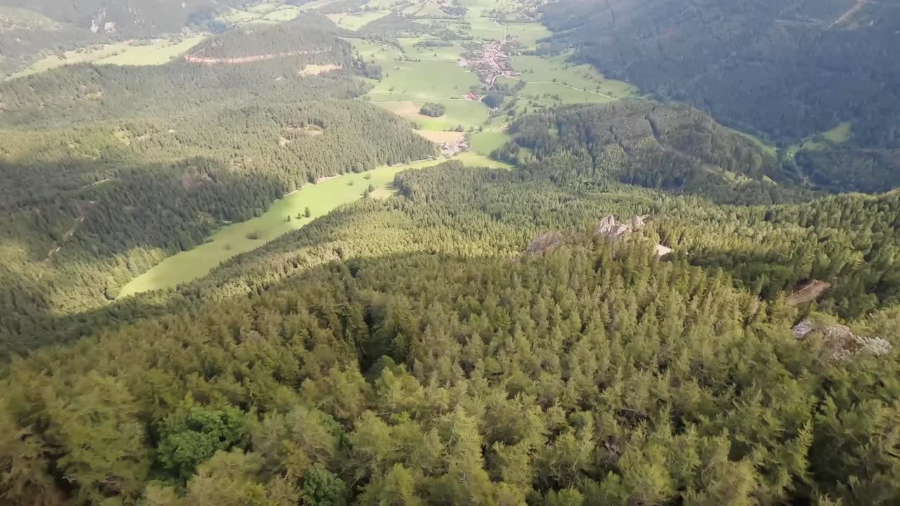 vuelo desplegable de buceo rápido con un dron fpv