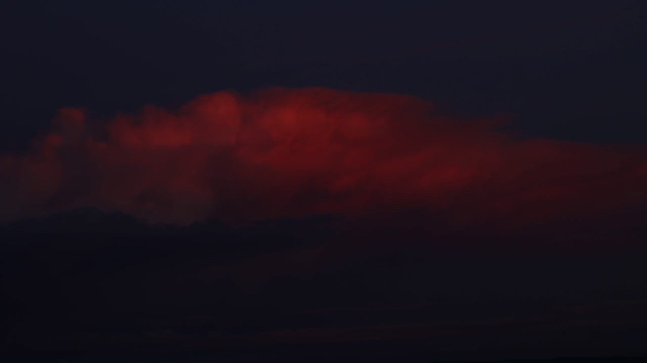 Day to night holy grail timelapse intense colors on the clouds during sunset