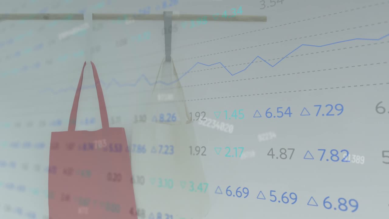 두 개의 쇼핑백에 숫자가 바뀌고 통계가 기록되는 애니메이션