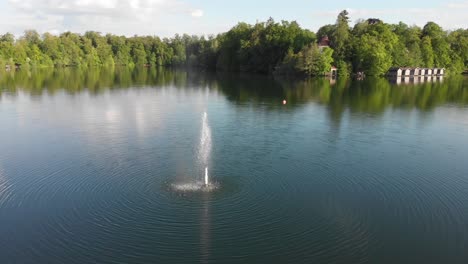 lago munich weisslingersee desde arriba con un dron a 4k 30fps