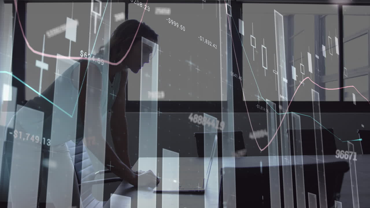 사무실에서 노트북을 사용하는 백인 여성에 대한 통계 데이터 처리 애니메이션