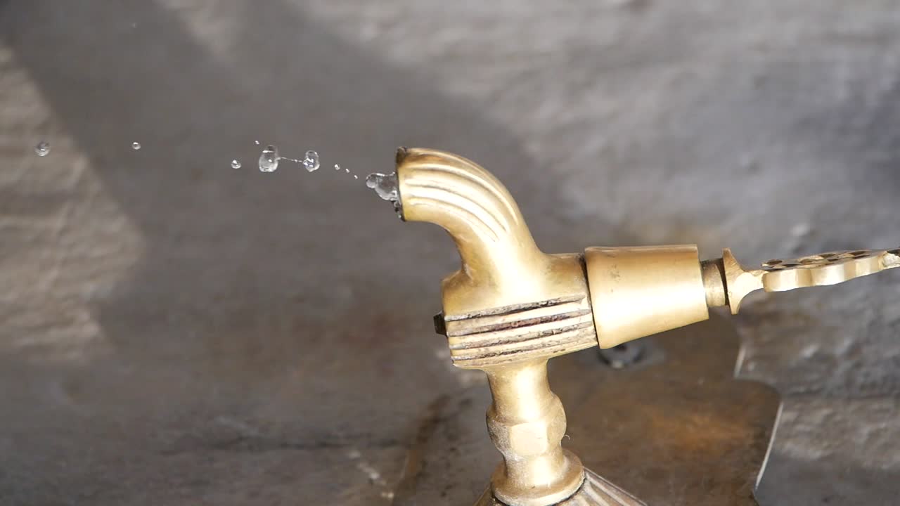 Antique Brass Water Fountain Faucet