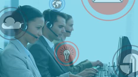 animación de la red de conexiones con iconos sobre personas de negocios que usan auriculares telefónicos