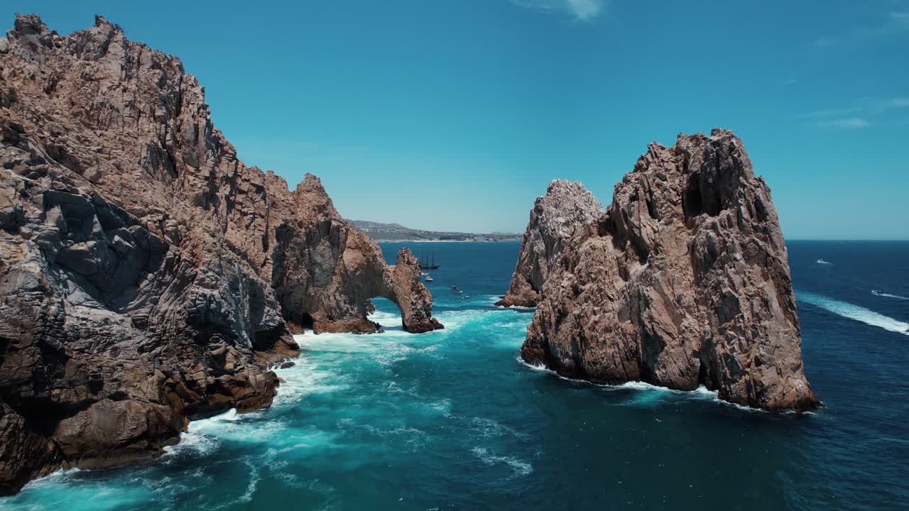 Drone footage highlighting the famous Arch landmark of Cabo San Lucas