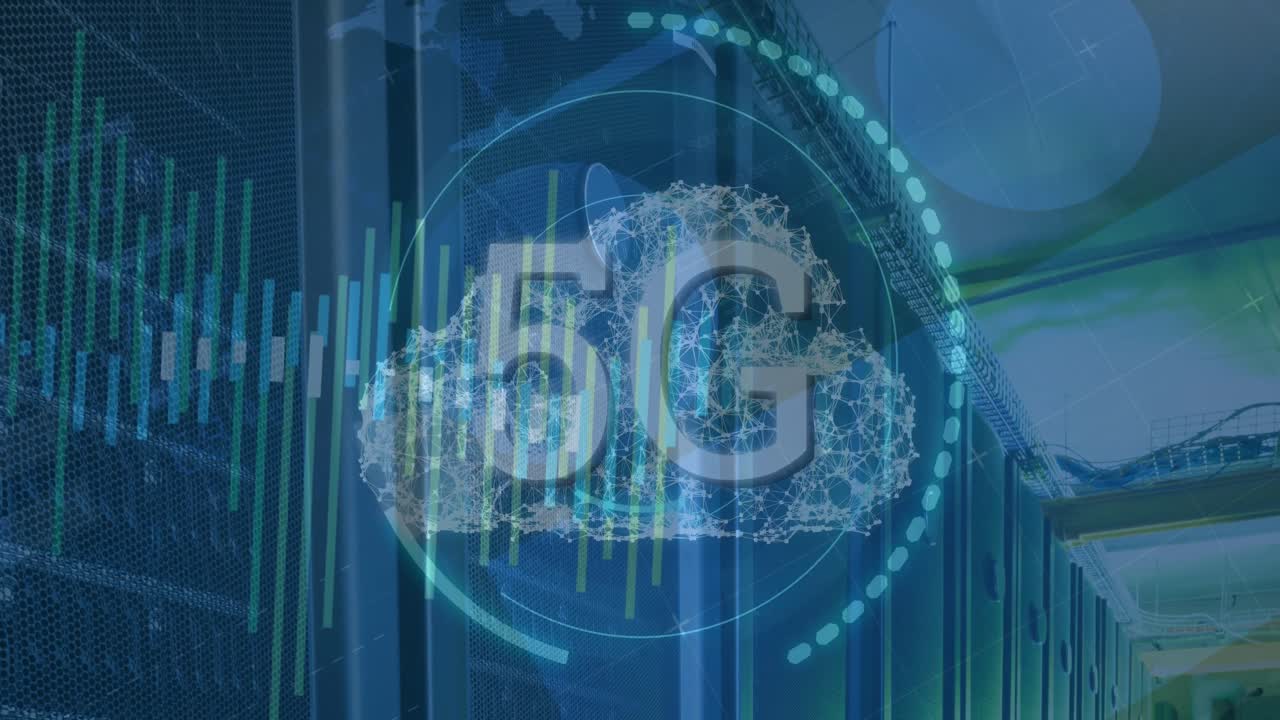 animación de texto 5g sobre escáner redondo y icono de nube contra la sala de servidores de computadora.
