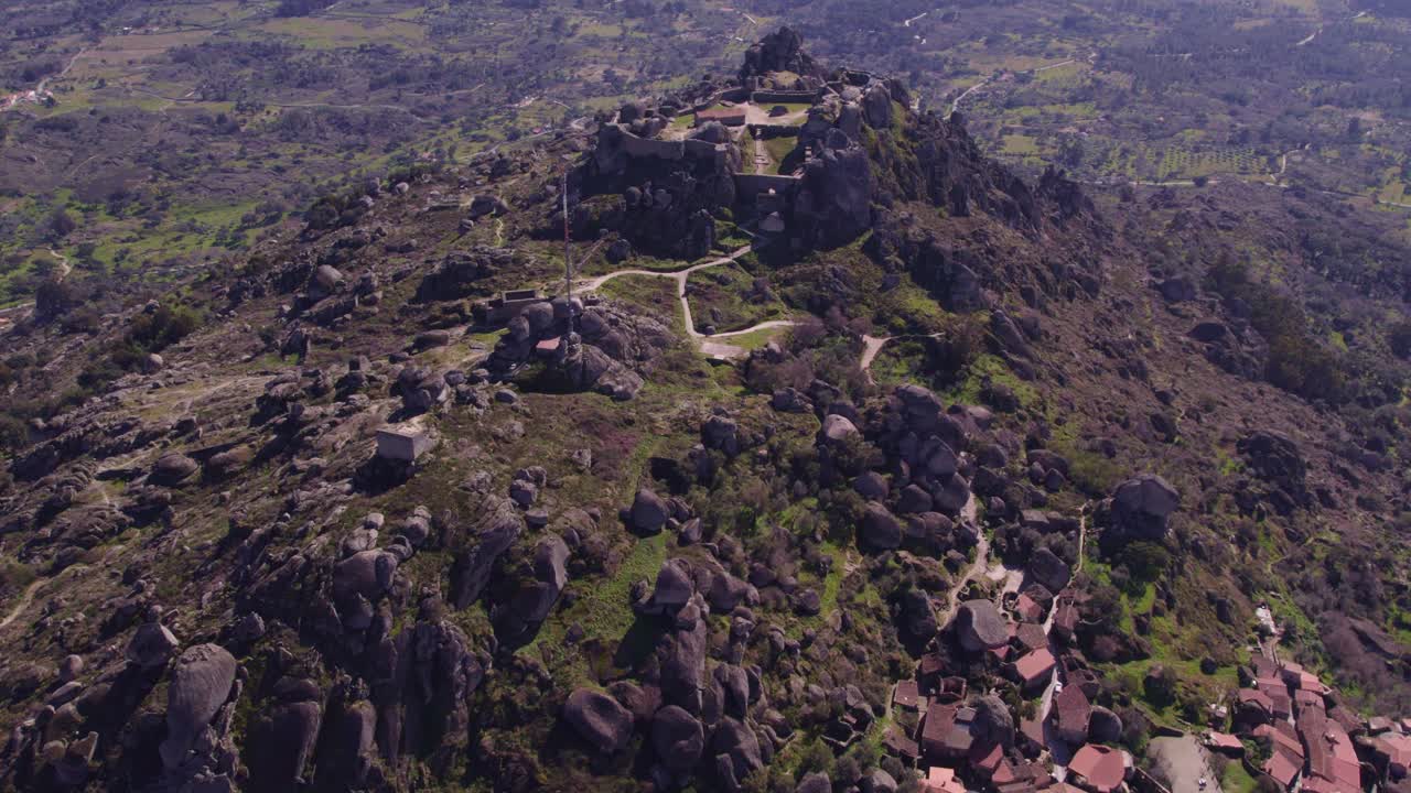 Làng Monsanto với những tảng đá, Bồ Đào Nha, Castelo Branco