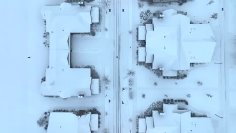 barrio cubierto de nieve en estados unidos