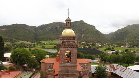 Aerial-Beauty-of-San-Francisco-Church-in-the-Copper-Canyon-of-Cerocahui,-Chihuahua