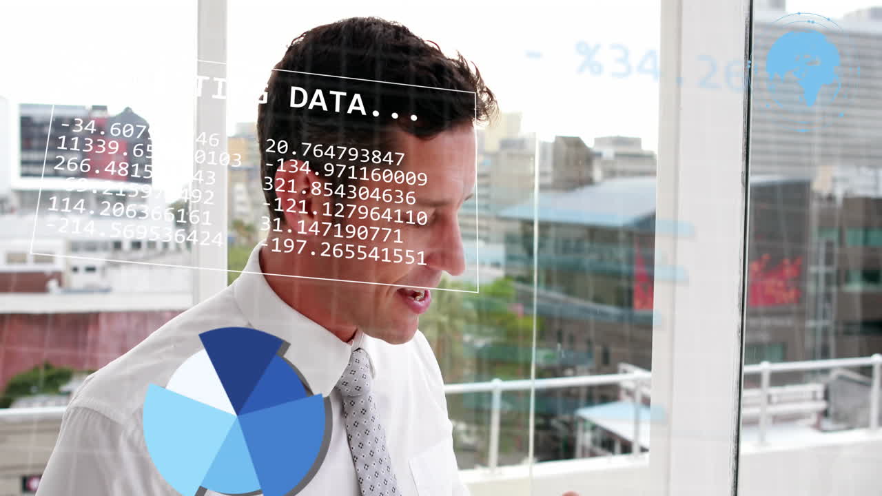 animación del procesamiento de datos estadísticos sobre un feliz hombre de negocios caucásico bebiendo café en la oficina