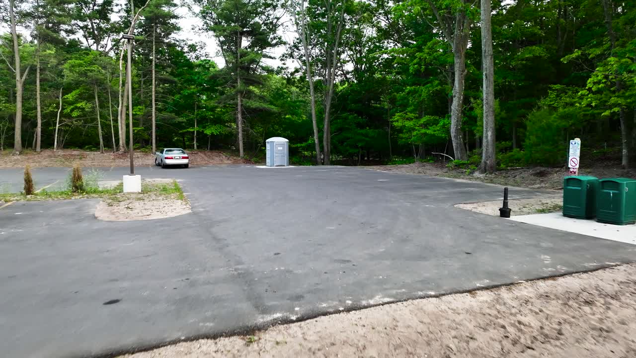 estacionamiento en el parque dune harbor en verano