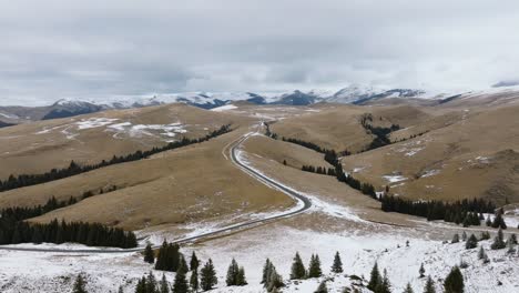 Peaceful-Nature-In-winter-Bucegi-Mountains,-Romania