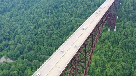 el nuevo puente de la garganta del río