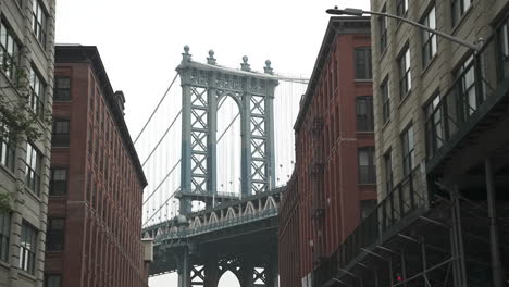 manhattan bridge from dumbo brooklyn, ny 4k 24p