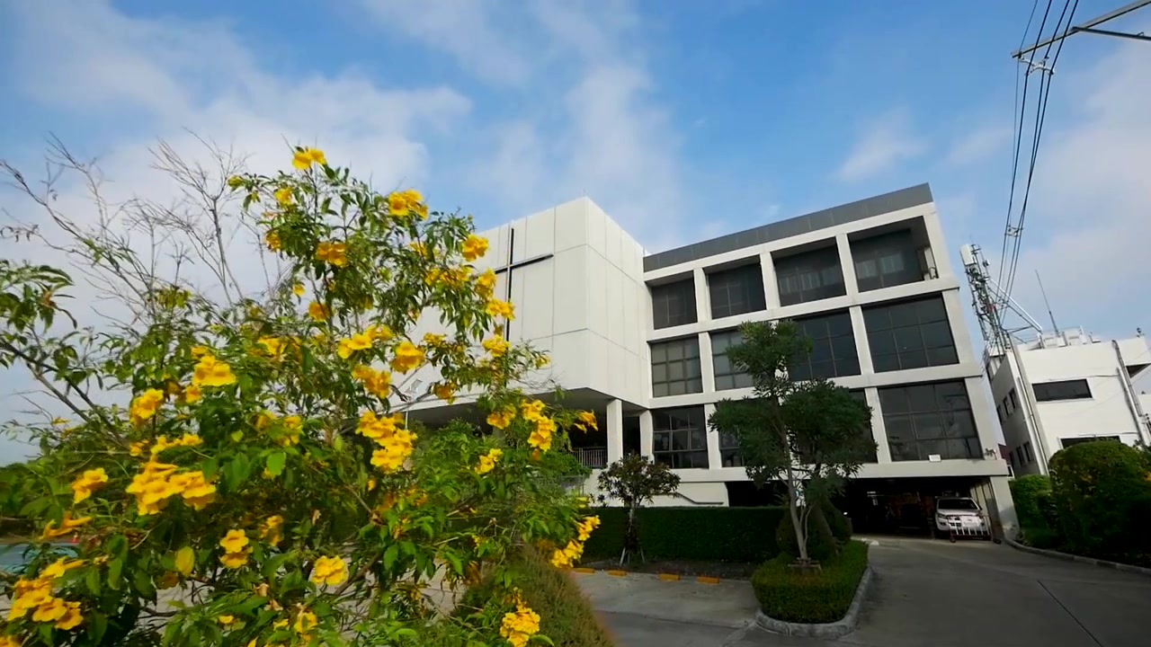 Design Exterior de Igreja Cristã Moderna, Dia.