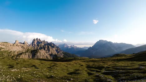parque natural nacional de tre cime en los alpes dolomitas. la hermosa naturaleza de italia.